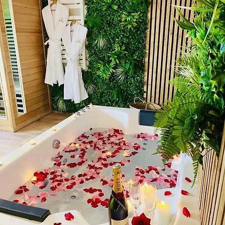 De L'as De Trefle Feignies