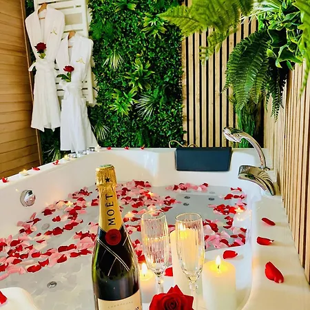 De L'as De Trefle Tatil Evi *